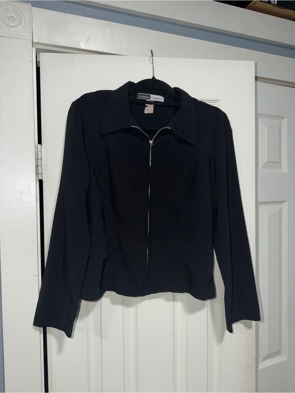 Casual Concepts Women's Black Zip-Front Blazer Jacket